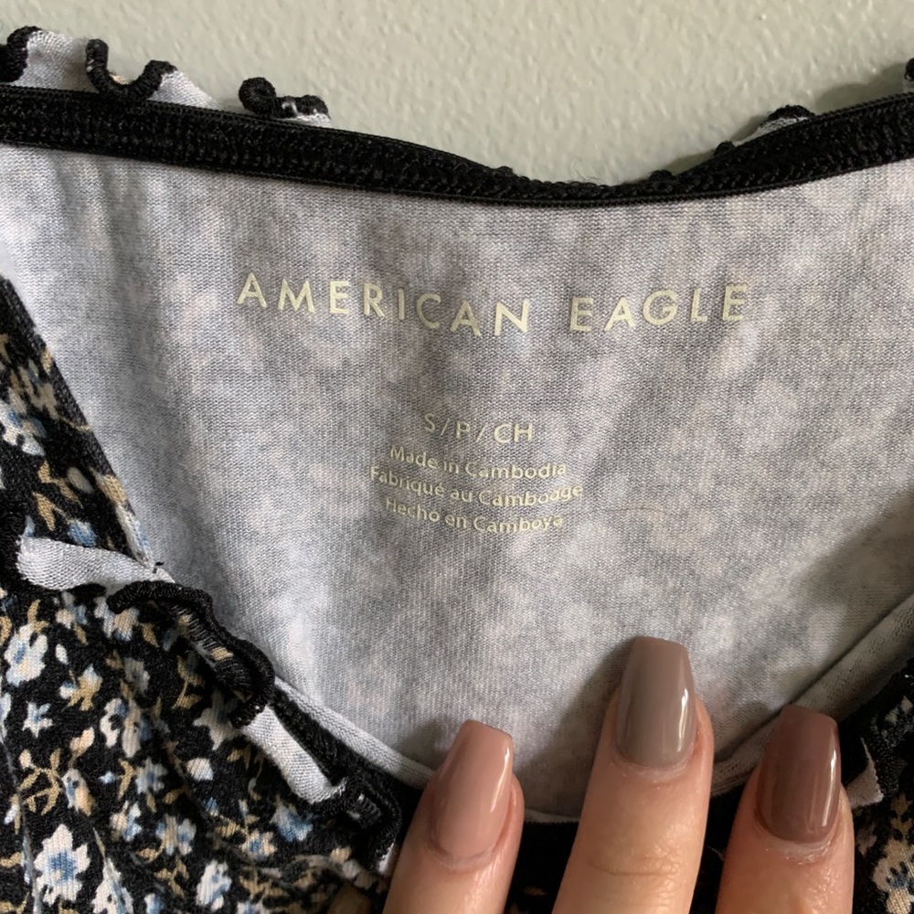 American Eagle Floral Tank Top - Size Small - Picture 3 of 3